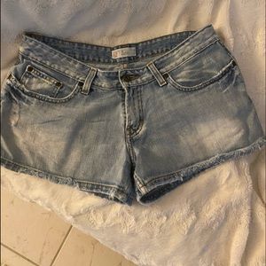 BKE Buckle shorts